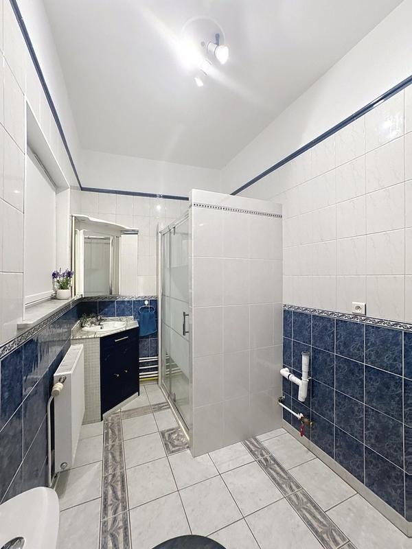 Maison - 94 m² - 6 pièces