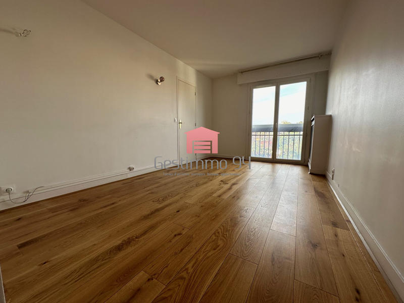 Appartement - 100 m² - 4 pièces