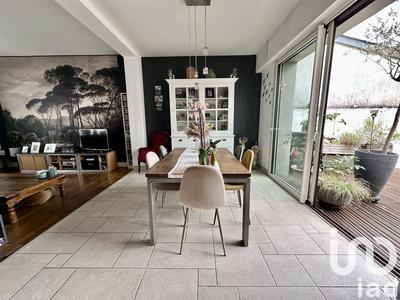 Maison de ville - 122 m² - 5 pièces