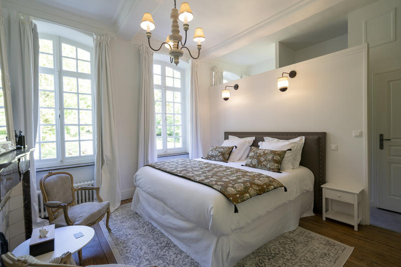 Château - 404 m² - 14 pièces