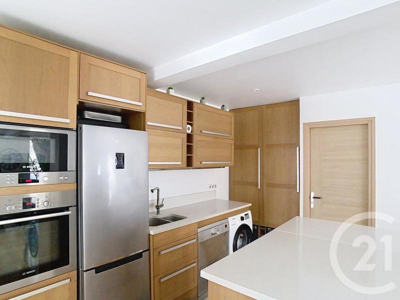 Appartement - 106 m² - 5 pièces