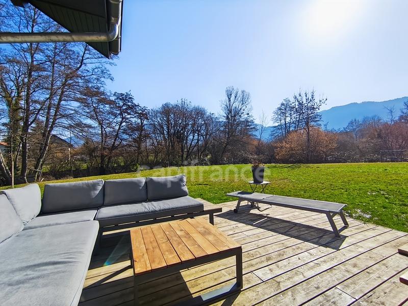 Maison - 163 m² - 6 pièces