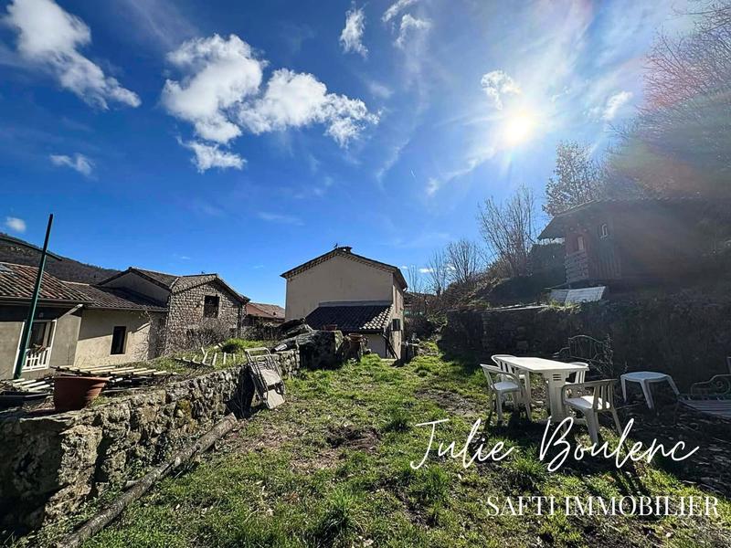 Maison - 77 m² - 4 pièces