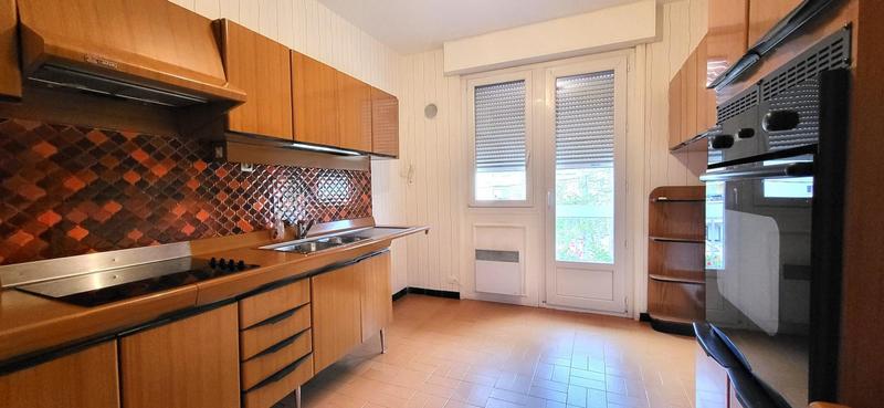 Appartement - 84 m² - 4 pièces