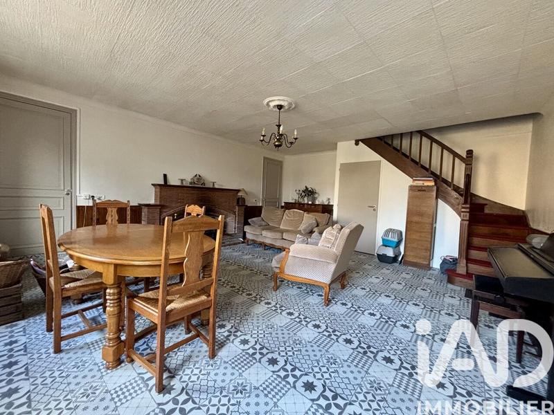 Maison - 98 m² - 4 pièces