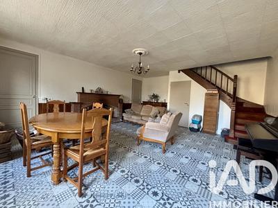 Maison - 98 m² - 4 pièces