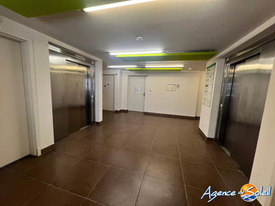 Local commercial - 94 m² - 5 pièces