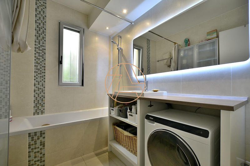 Appartement - 123 m² - 5 pièces