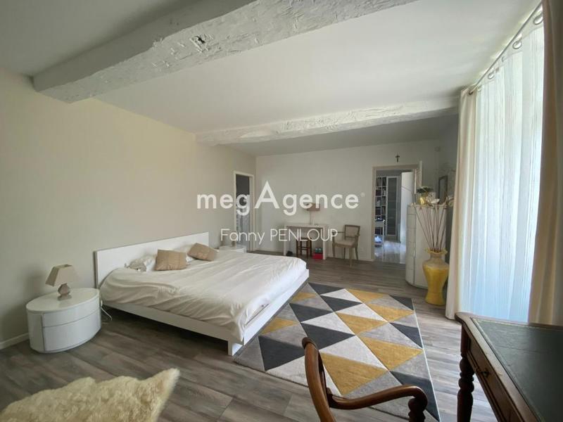Maison en pierre - 288 m² - 8 pièces
