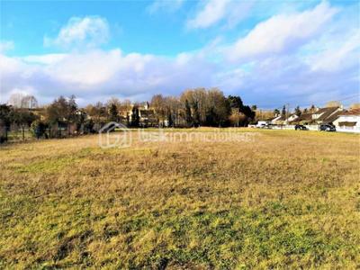 Terrain constructible - 821 m²