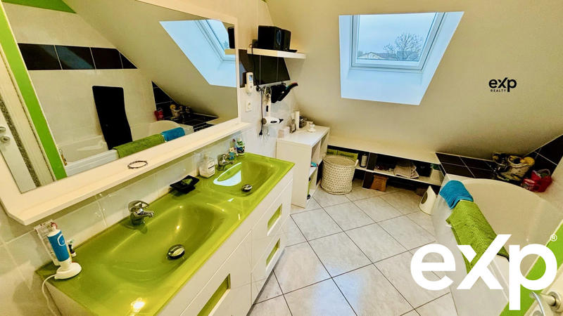 Maison traditionnelle - 124 m² - 7 pièces