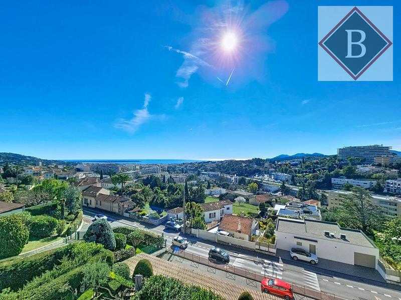 Appartement - 93 m² - 4 pièces