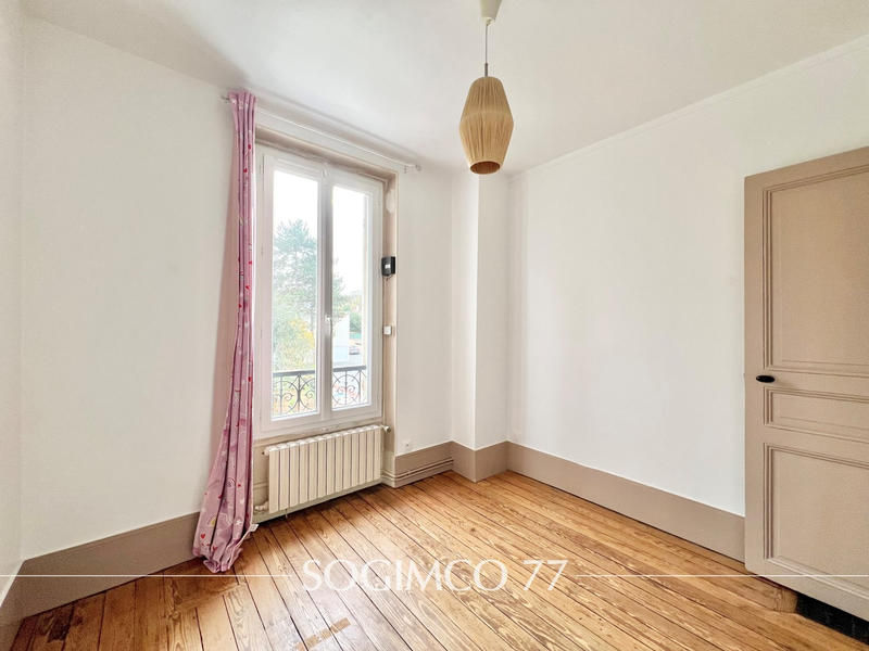 Maison - 171 m² - 8 pièces
