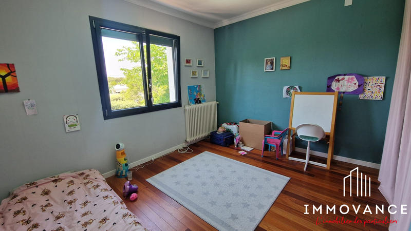 Maison - 175 m² - 6 pièces