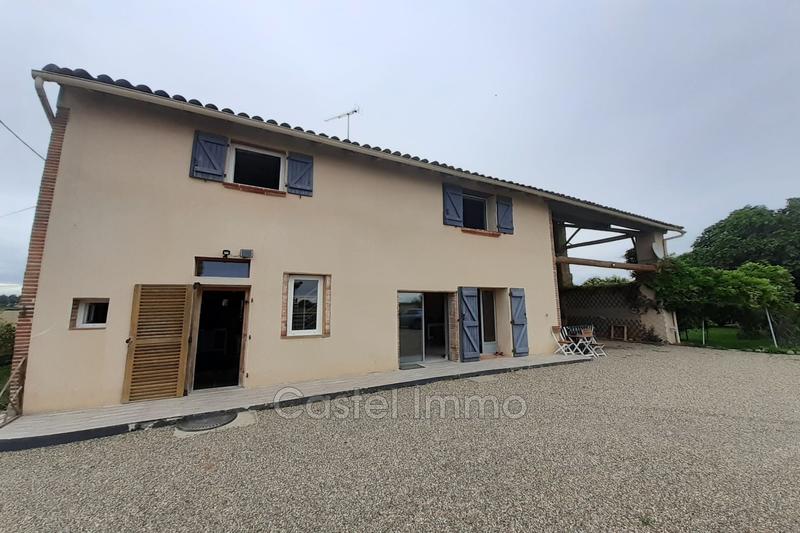 Maison - 235 m² - 6 pièces