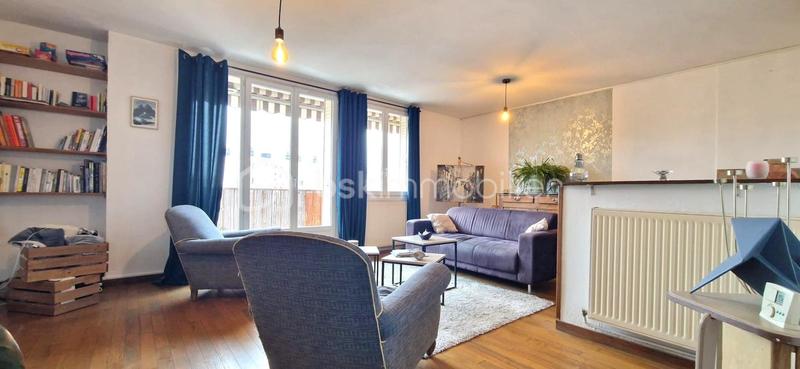 Appartement - 85 m² - 5 pièces