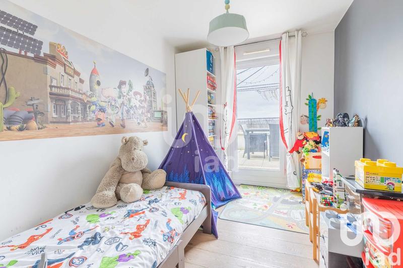 Appartement - 80 m² - 4 pièces