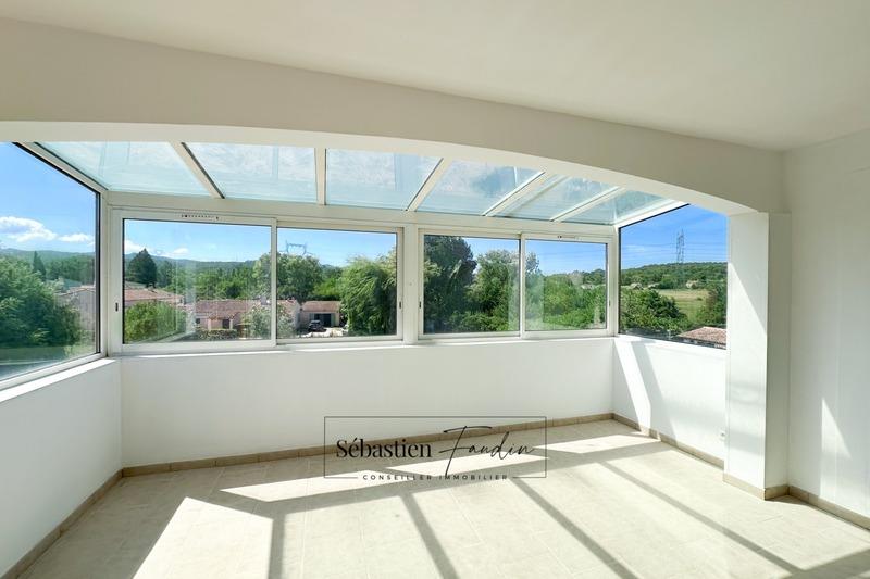 Maison - 236 m² - 9 pièces