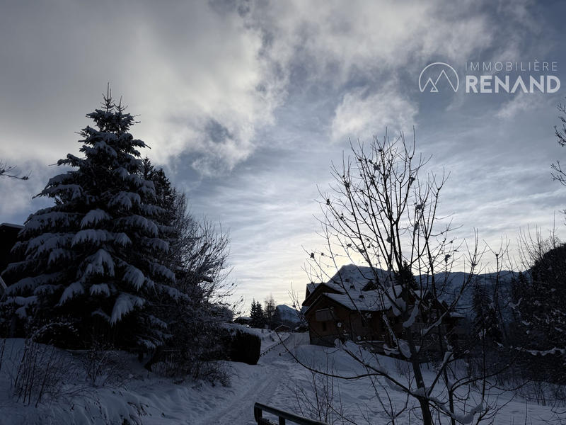 Loft - 140 m² - 5 pièces