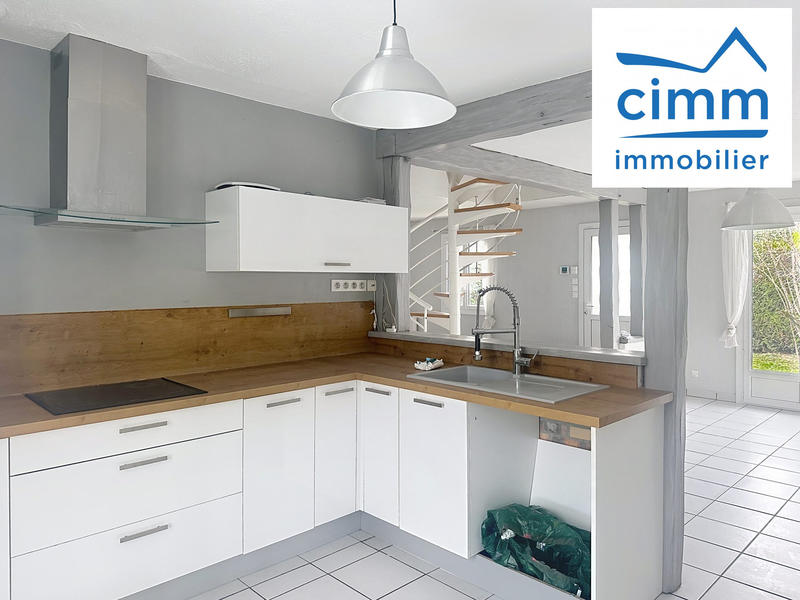 Maison - 101 m² - 6 pièces