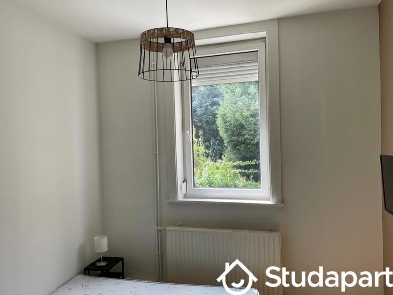 Chambre - 13 m² - 1 pièce