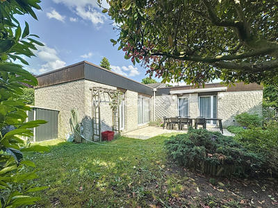 Maison - 90 m² - 5 pièces