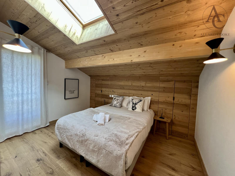 Châlet - 193 m² - 6 pièces