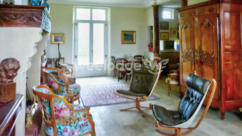 Maison - 400 m² - 14 pièces