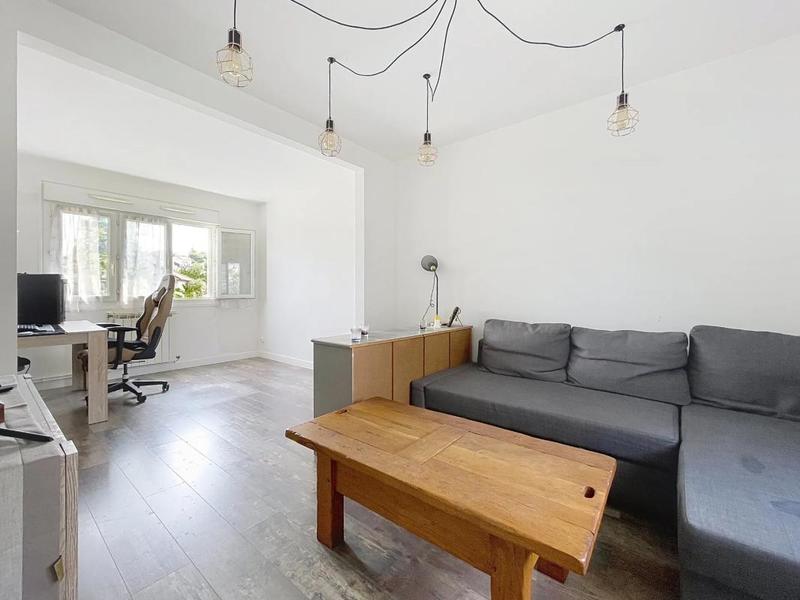 Maison - 67 m² - 5 pièces