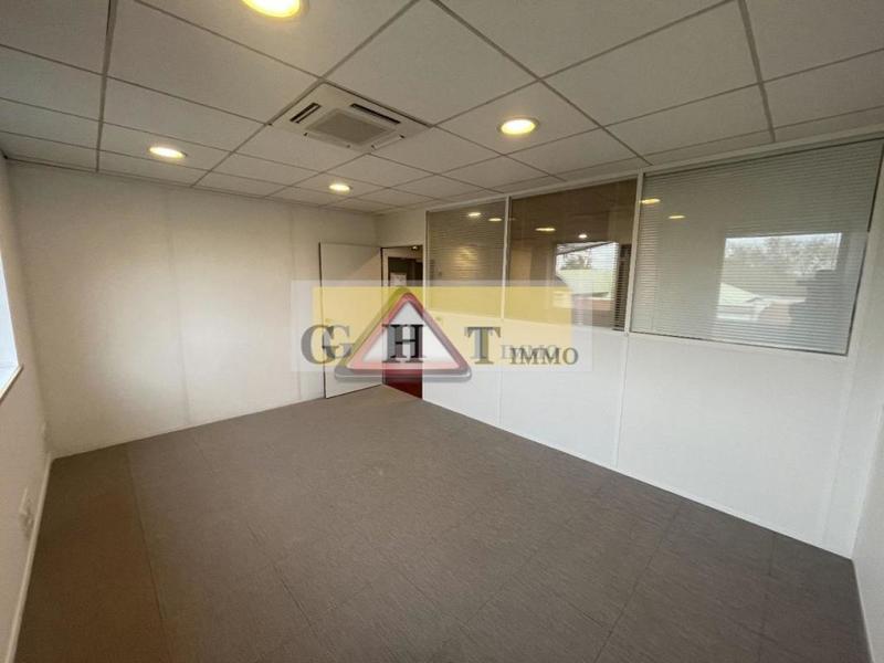 Bureau - 667 m²