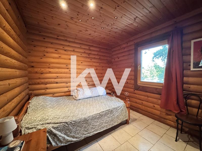 Maison - 133 m² - 6 pièces