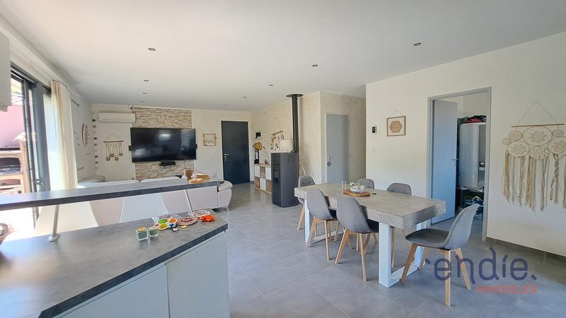 Maison - 95 m² - 4 pièces