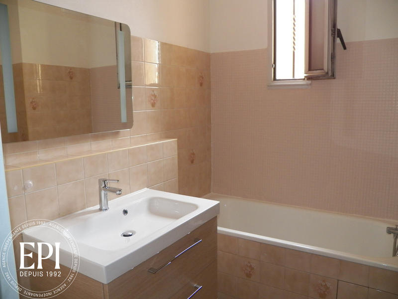 Villa - 94 m² - 5 pièces