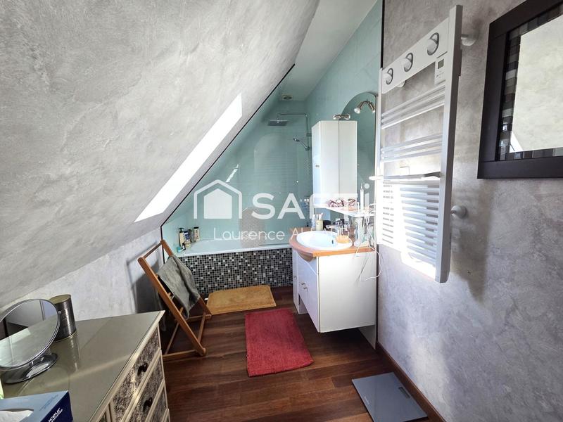 Maison - 105 m² - 5 pièces