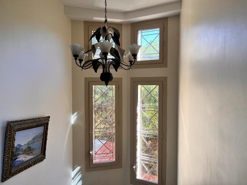 Maison de ville - 300 m² - 9 pièces