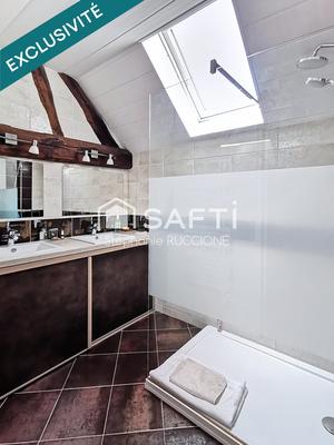 Maison - 181 m² - 7 pièces