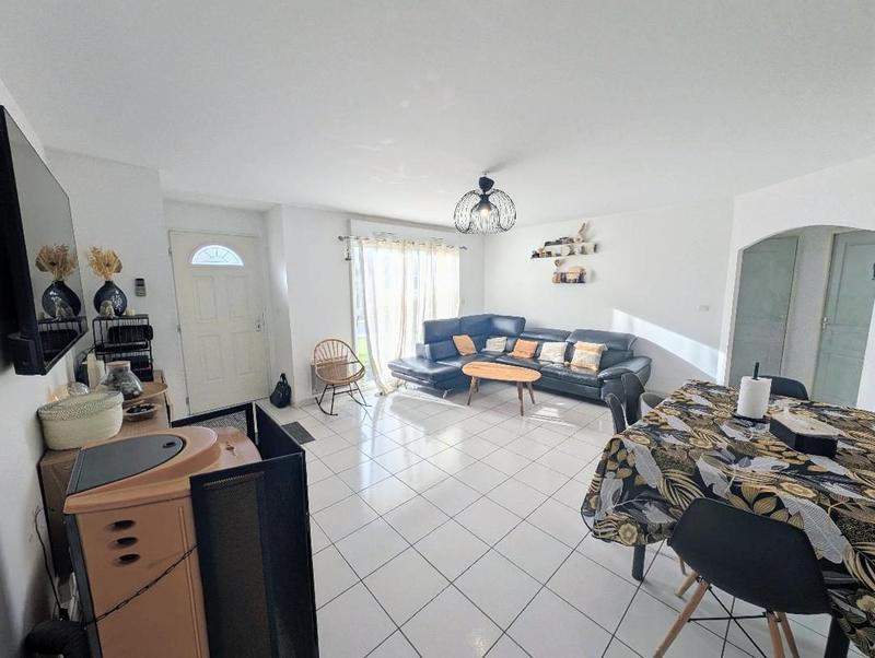 Maison - 84 m² - 4 pièces