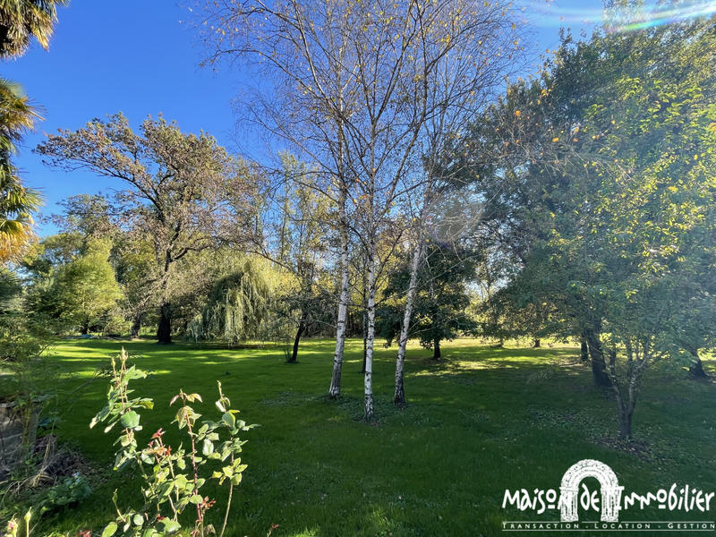 Maison - 185 m² - 7 pièces