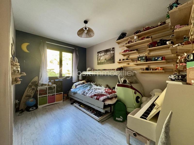 Maison - 212 m² - 7 pièces