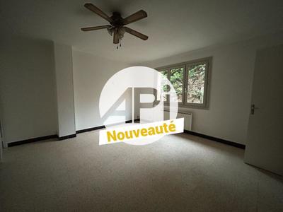 Maison de village - 75 m² - 3 pièces