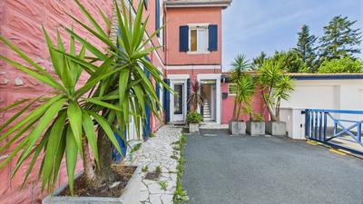 Appartement - 85 m² - 3 pièces