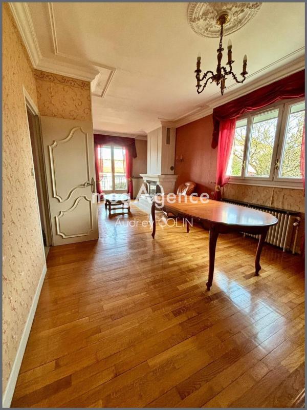 Maison - 163 m² - 5 pièces