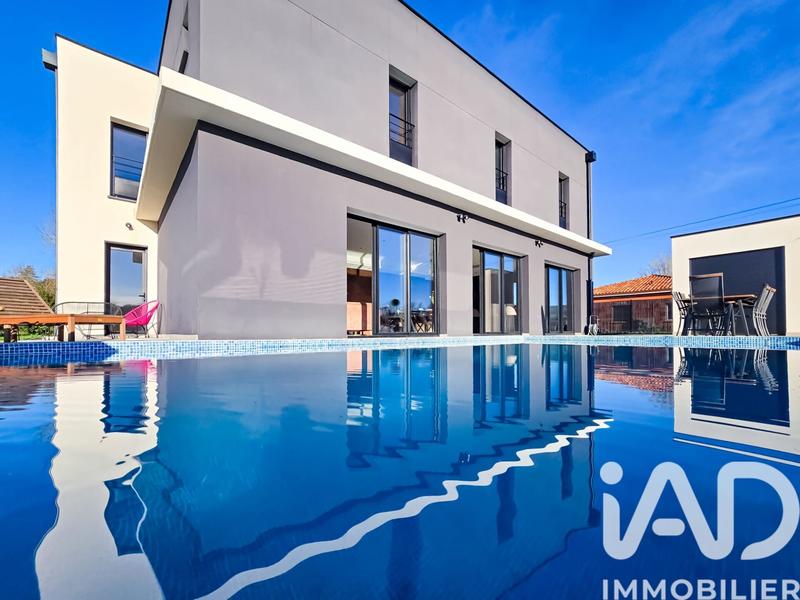 Maison de maîtres - 190 m² - 7 pièces