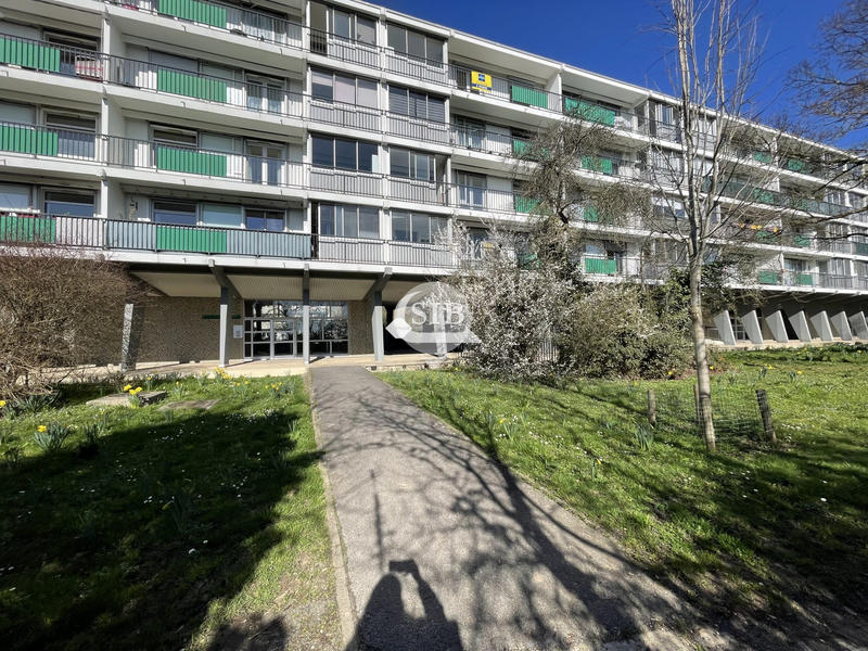 Appartement - 91 m² - 4 pièces