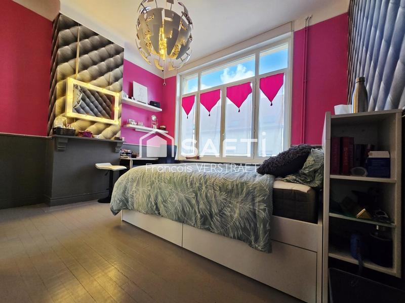 Maison de ville - 217 m² - 9 pièces