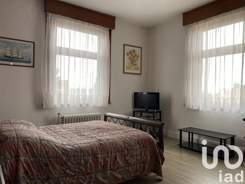 Maison - 300 m² - 13 pièces