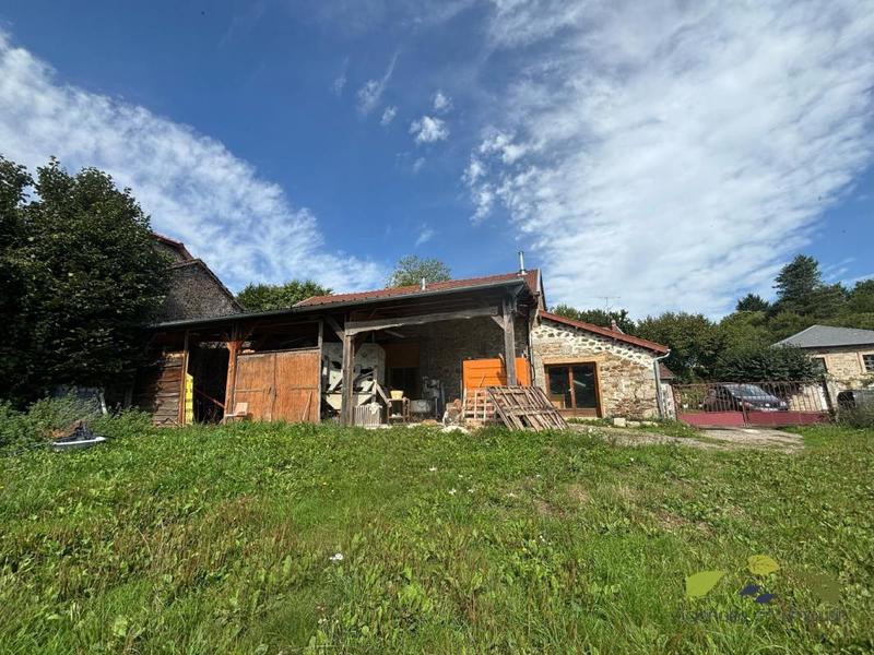 Maison de village - 189 m² - 2 pièces