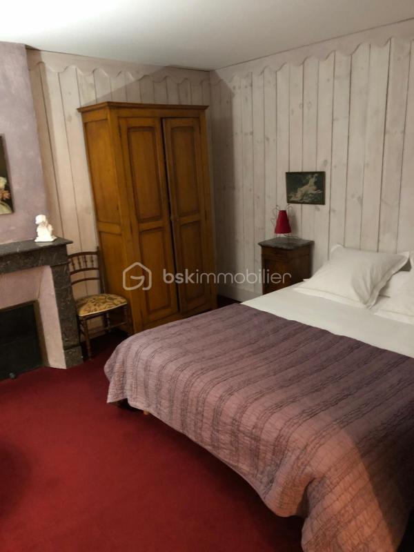 Maison - 500 m² - 11 pièces