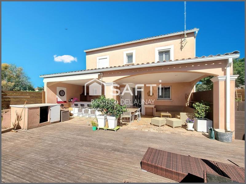 Maison - 140 m² - 5 pièces