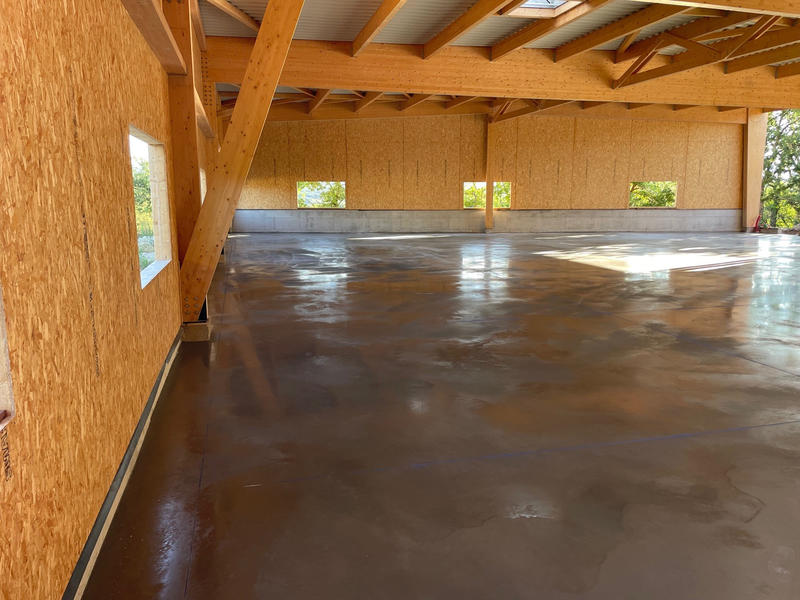 Maison - 550 m² - 4 pièces